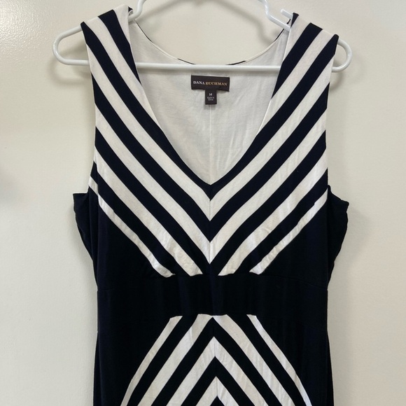 Dana Buchman striped maxi dress size 14 - Picture 4 of 6